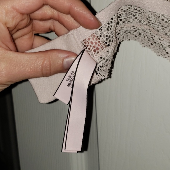 🚫SOLD🚫 NWOT SM VICTORIA'S SECRET Lace Top/Bra - Picture 5 of 6